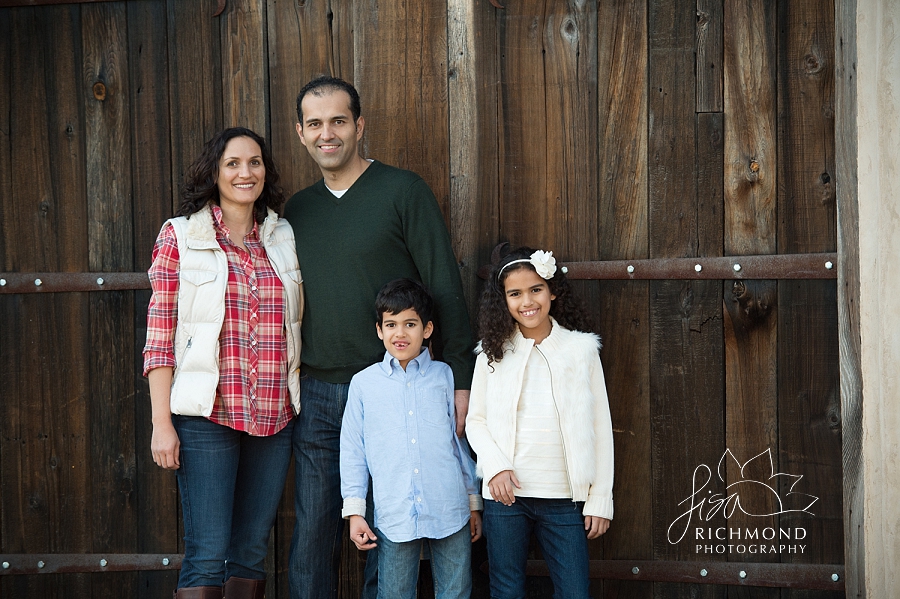 005_lisa_richmond_photography_cameron_Park_family_photographer_northern_california_family_photographer_private_home_family_portraits_0005