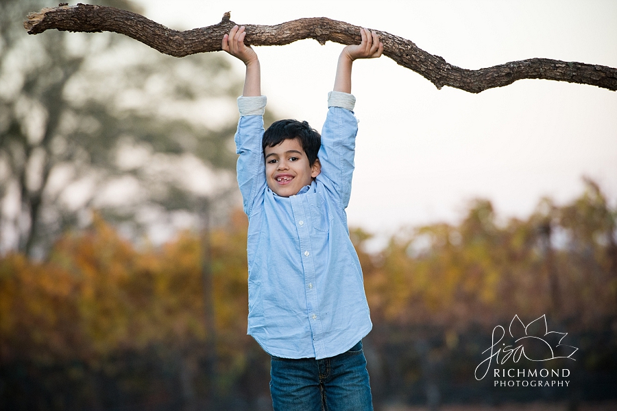 006_lisa_richmond_photography_cameron_Park_family_photographer_northern_california_family_photographer_private_home_family_portraits_0008